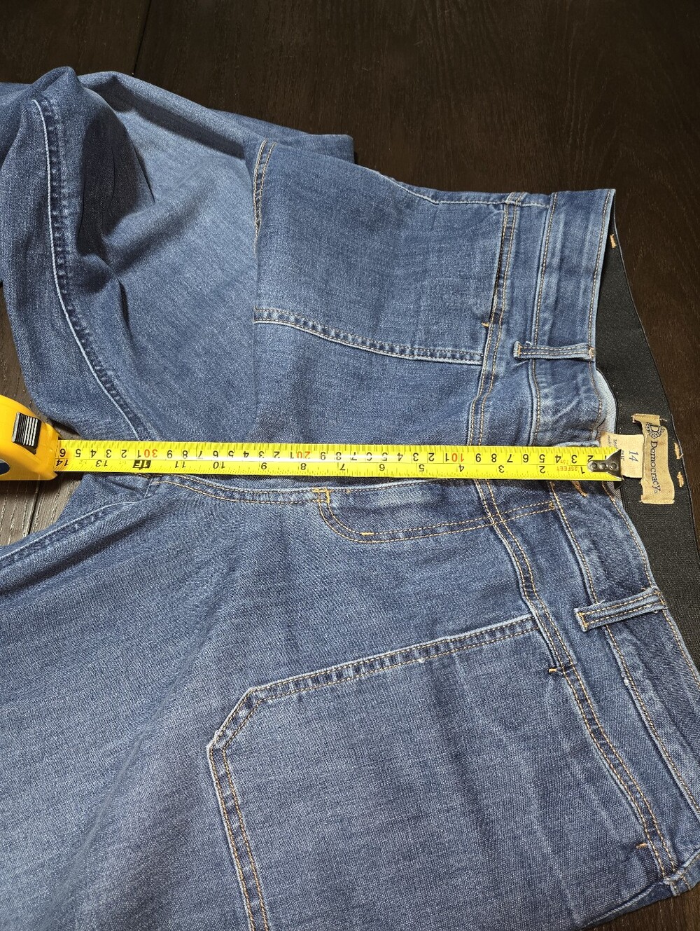 Democracy Mid-Rise Ankle Crop Jeans in Medium Blue - Picture 7 of 9